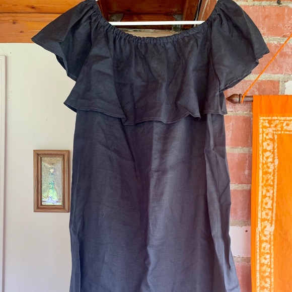 Saks Fifth Avenue Dresses & Skirts - NWT Saks Fifth Avenue Black Ruffle-Top Dress